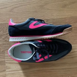 Tretorn sneakers size 5.5